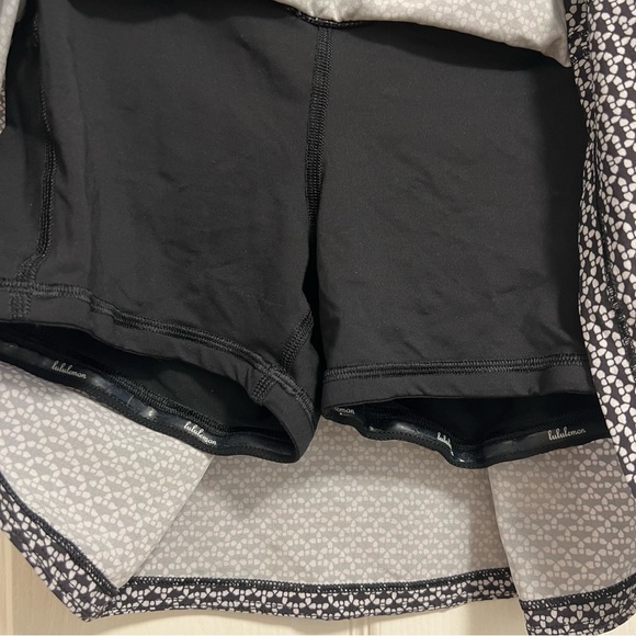 Women’s Size 4 Tall Lululemon Skort - Picture 3 of 3